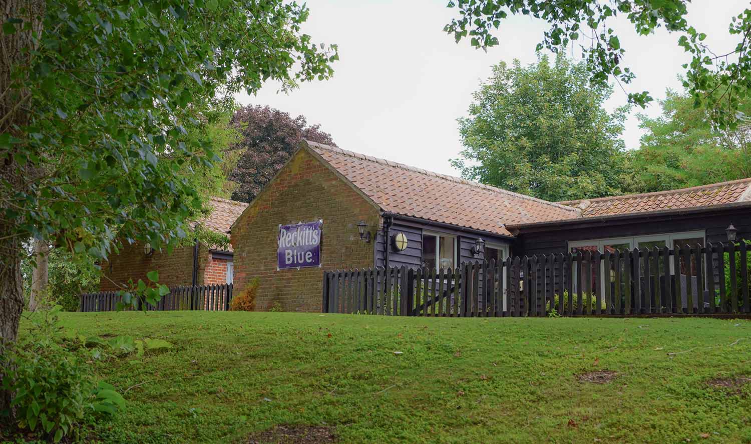Lake View at Lodge Farm Holiday Barns